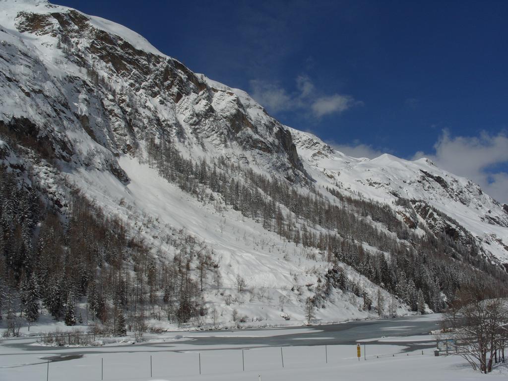 Chalet Chardons Hostel Tignes Ngoại thất bức ảnh